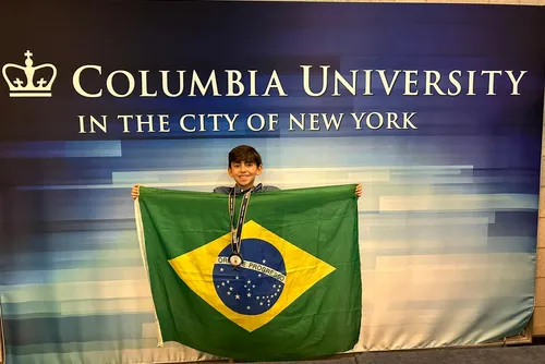 
				Aluno de escola em Maceió fatura a prata em olimpíada nos EUA
			
			