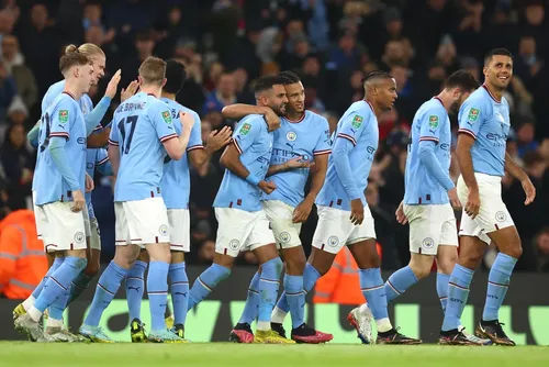 
				Premier League volta com líder Arsenal em ação no Boxing Day
			
			