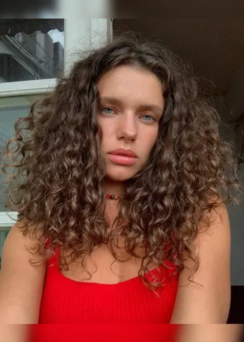 
			
				Bruna Linzmeyer dá aula de “sexo sapatão” em podcast; veja dicas
			
			