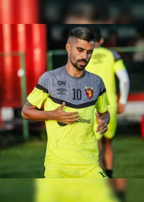 
			
				Jorginho desconversa sobre saída do Sport e fala de acerto com CRB
			
			