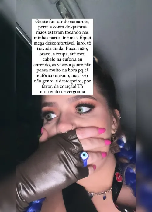 
				Viih Tube é vítima de assédio na Sapucaí e desabafa: 'Estou travada'
			
			