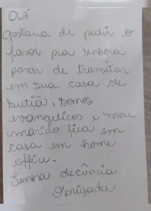 
			
				Você é a “vizinha pelada”? Entenda se seu vizinho pode reclamar
			
			