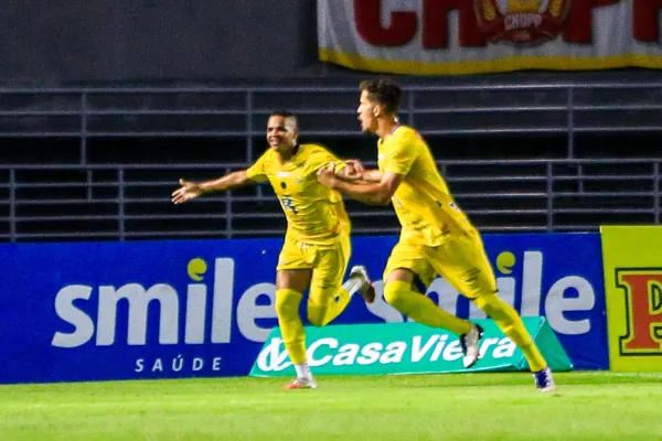 
				
					CRB vence o Aliança por 2 a 1 e fará clássico contra o CSA na decisão do Campeonato Alagoano
				
				