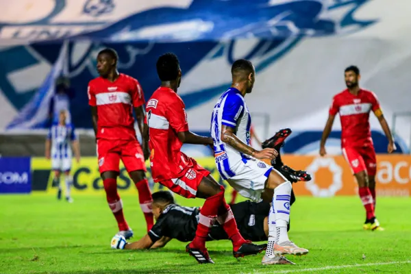 
				
					Pela primeira vez no século, o 1º jogo da final do Alagoano termina em 0 a 0
				
				