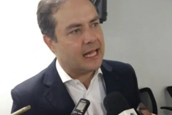 
				
					Governador anuncia empréstimo a usinas de cana-de-açúcar  
				
				