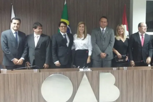 
				
					Fernanda Marinela assume presidência da OAB/AL
				
				