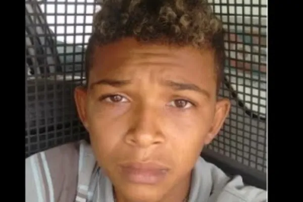 
				
					Jovem é preso por suspeita de assaltos na Barra de São Miguel
				
				