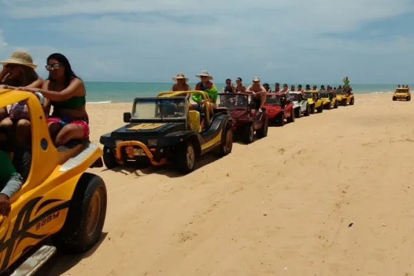 
				
					Condutores 'esquecem' leis municipais e transformam praias em pistas de corrida
				
				