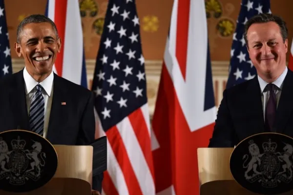 
				
					Obama defende que Reino Unido fique na UE e conhece príncipe George
				
				