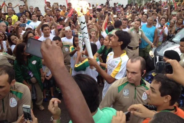 
				
					Confira fotos da passagem da Tocha Olímpica pelas cidades alagoanas
				
				