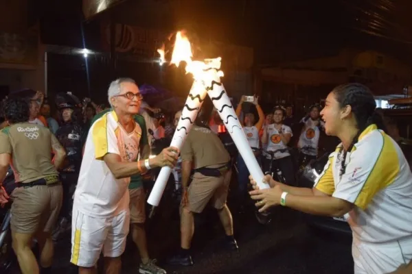 
				
					Tocha Olímpica dos Jogos Rio 2016 chega à capital alagoana
				
				