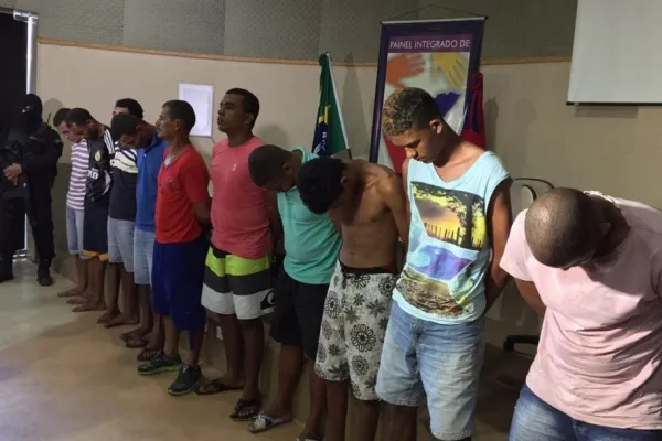 
				
					Grupo que cometia crimes em Rio Largo é preso durante operação
				
				