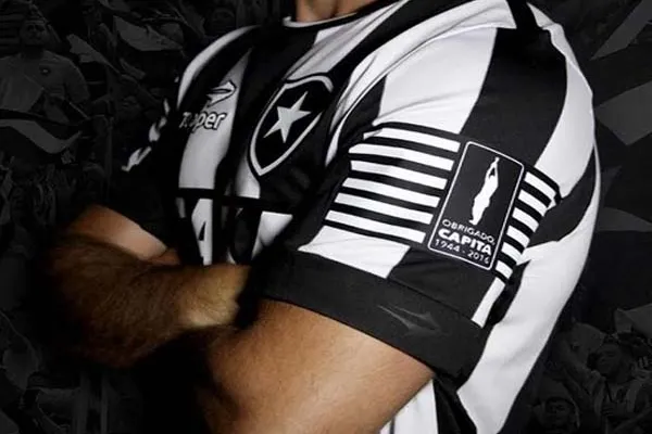 
				
					Botafogo faz camisa especial para homenagear Capita contra o Coxa
				
				