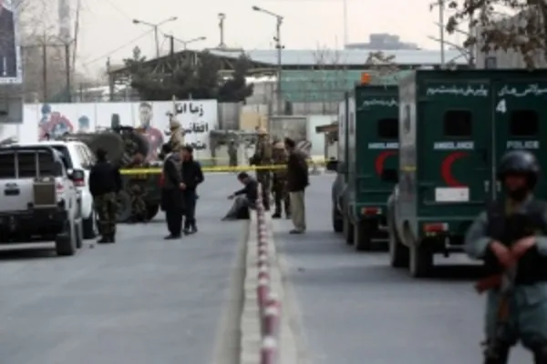 
				
					Ataque a hospital em Cabul deixa dezenas de mortos e feridos
				
				