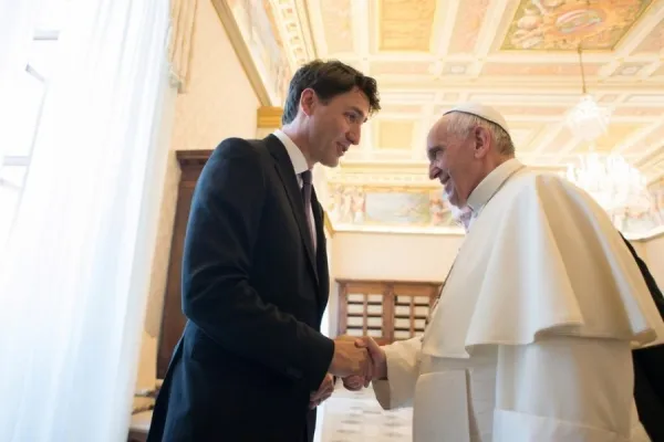 
				
					Premiê canadense, Justin Trudeau, se encontra com Papa Francisco no Vaticano
				
				