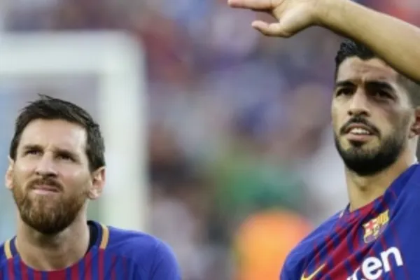 
				
					Em dia histórico e de homenagens, Barça vence Chape no Camp Nou
				
				