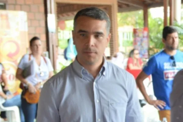 
				
					Justiça proíbe Rafael Brito de usar eventos do Governo de AL em campanha eleitoral antecipada
				
				