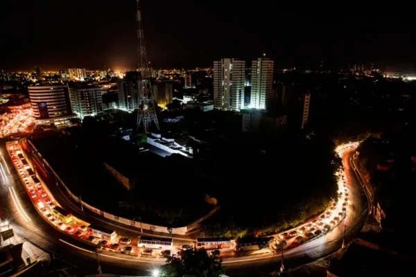 
				
					Equatorial é cobrada após cidades ficarem mais de 12h sem energia elétrica  
				
				