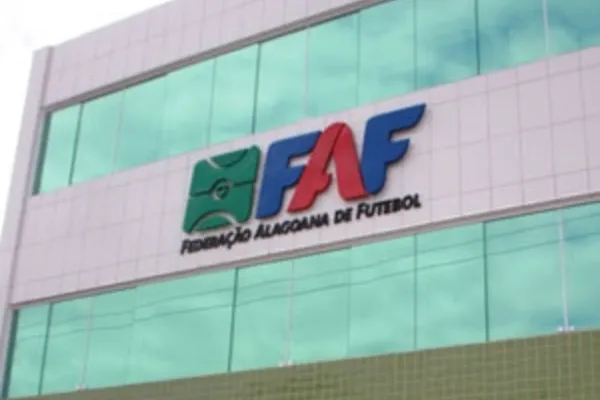
				
					FAF suspeita de esquema em fraudes de jogos da Copa Alagoas, 'sem dar nome aos bois'
				
				