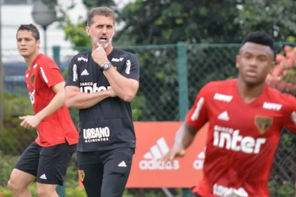 
				
					Com São Paulo ameaçado, Paulistão chega à rodada final com uma vaga em disputa
				
				
