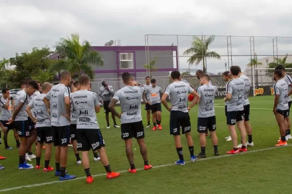
				
					Em dia de Corinthians x CSA, paraguaio Romero se despedirá do Timão
				
				