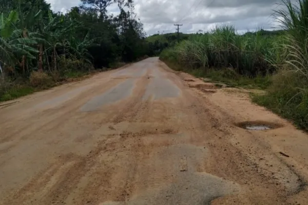 
				
					Moradores de Jacuípe cobram do governador promessa de recuperação de rodovia
				
				