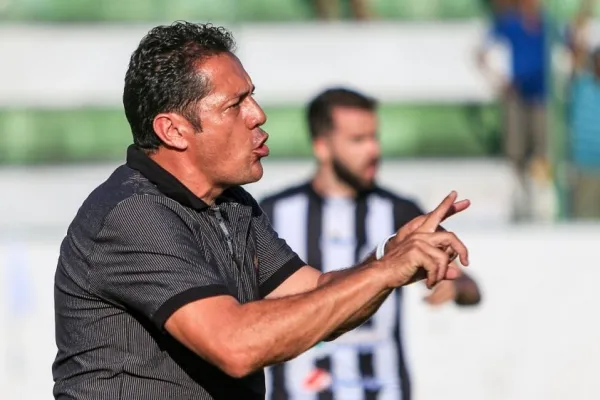 
				
					Luiz Fernando revela 'sensação indescritível' em marcar um gol pelo ASA
				
				