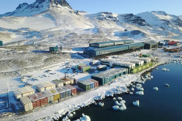 
				
					Inauguração de estação brasileira na Antártica deve acontecer nesta quarta
				
				