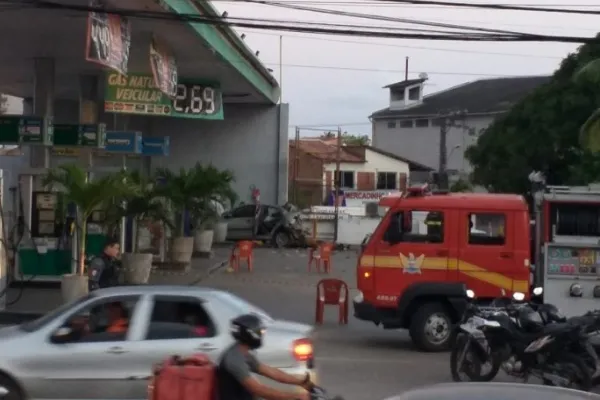 
				
					VÍDEO: Carro movido a GNV explode em posto de combustíveis durante abastecimento
				
				