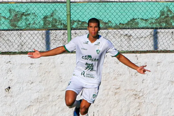 
				
					CRB tropeça contra o Murici e conhece a sua primeira derrota no Campeonato Alagoano: 1 a 0
				
				
