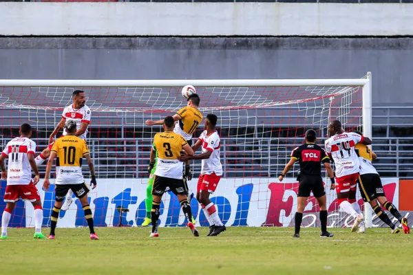 
				
					CRB não sai do zero a zero com o Criciúma, em jogo disputado no Rei Pelé, pela Série B
				
				