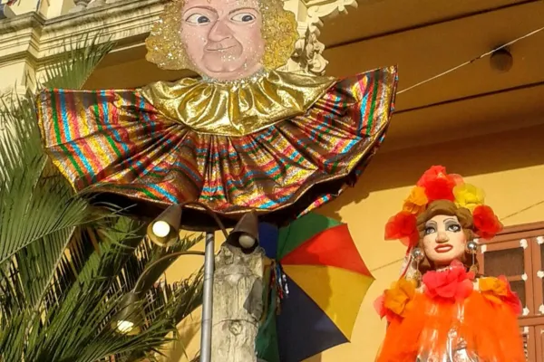 
				
					Bloco Filhinhos da Mamãe festeja 41 anos de tradição carnavalesca
				
				