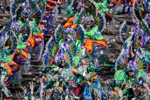 
				
					Beija-Flor faz belíssimo desfile alegórico em enredo sobre Maceió
				
				