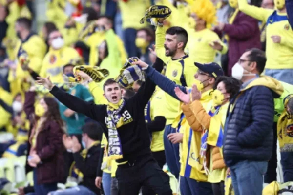 
				
					Villarreal vence o Manchester United nos pênaltis, e conquista o título da Liga Europa
				
				