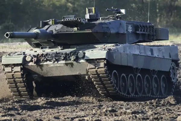 
				
					Tanques da Alemanha podem fazer a Ucrânia sair da defensiva
				
				