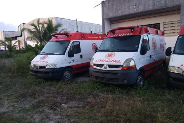 
				
					Ambulâncias do Samu 'mofam' no pátio desde 2018, denuncia deputado
				
				
