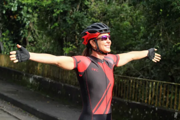 
				
					Fernanda Venturini comemora 1º mês de namoro pedalando no Rio de Janeiro
				
				