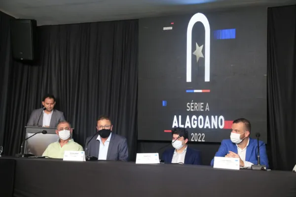 
				
					Conselho Arbitral define detalhes do Alagoano de 2022, que tem início no dia 19 de janeiro
				
				