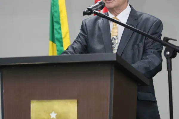 
				
					Presidente do TJAL assume o cargo de governador de Alagoas
				
				