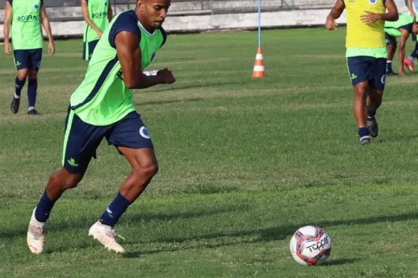 
				
					Desportivo Aliança tenta classificação antecipada na Copa Alagoas contra o Cruzeiro
				
				