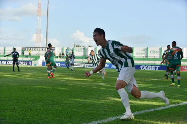 
				
					Murici vence Coruripe e garante vaga nas semifinais do Alagoano: 2 a 1
				
				