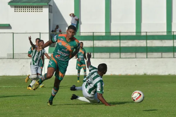 
				
					Coruripe e CSA duelam por vaga nas semifinais do Campeonato Alagoano
				
				