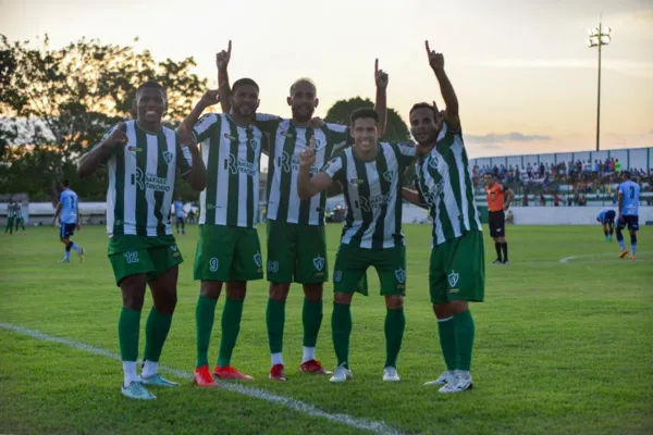 
				
					Zumbi, Murici e Cruzeiro fecham 5ª rodada da Copa Alagoas com vitórias
				
				