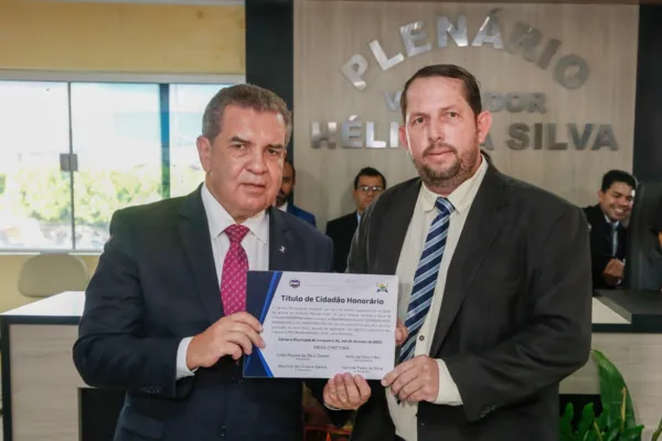 
				
					Washington Luiz recebe títulos de Cidadão Honorário de Campo Alegre, Teotônio e Junqueiro
				
				