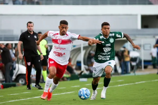 
				
					Com gol de Lucas Lima, CRB bate Guarani e sobe uma posição na tabela
				
				