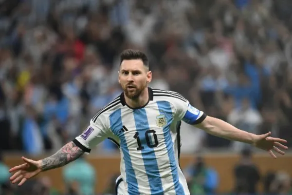 
				
					Nos pênaltis, Argentina vence França e é tricampeã da Copa do Mundo
				
				