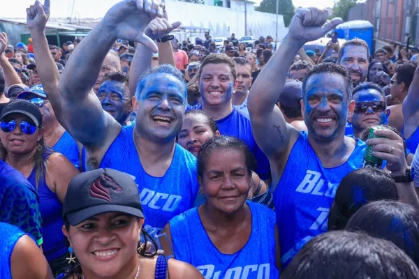 
				
					Bloco Tudo Azul reúne classe política em Murici
				
				