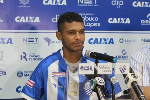 
				
					Fluminense-PI conta com três jogadores que já atuaram pelo CSA
				
				