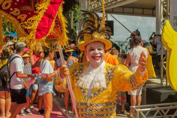 
				
					Mungunzá do Pinto abre as prévias carnavalescas em Maceió neste sábado
				
				