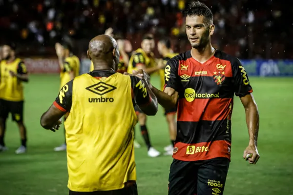 
				
					No Recife, CRB visita Sport pelas quartas de final da Copa do Nordeste
				
				